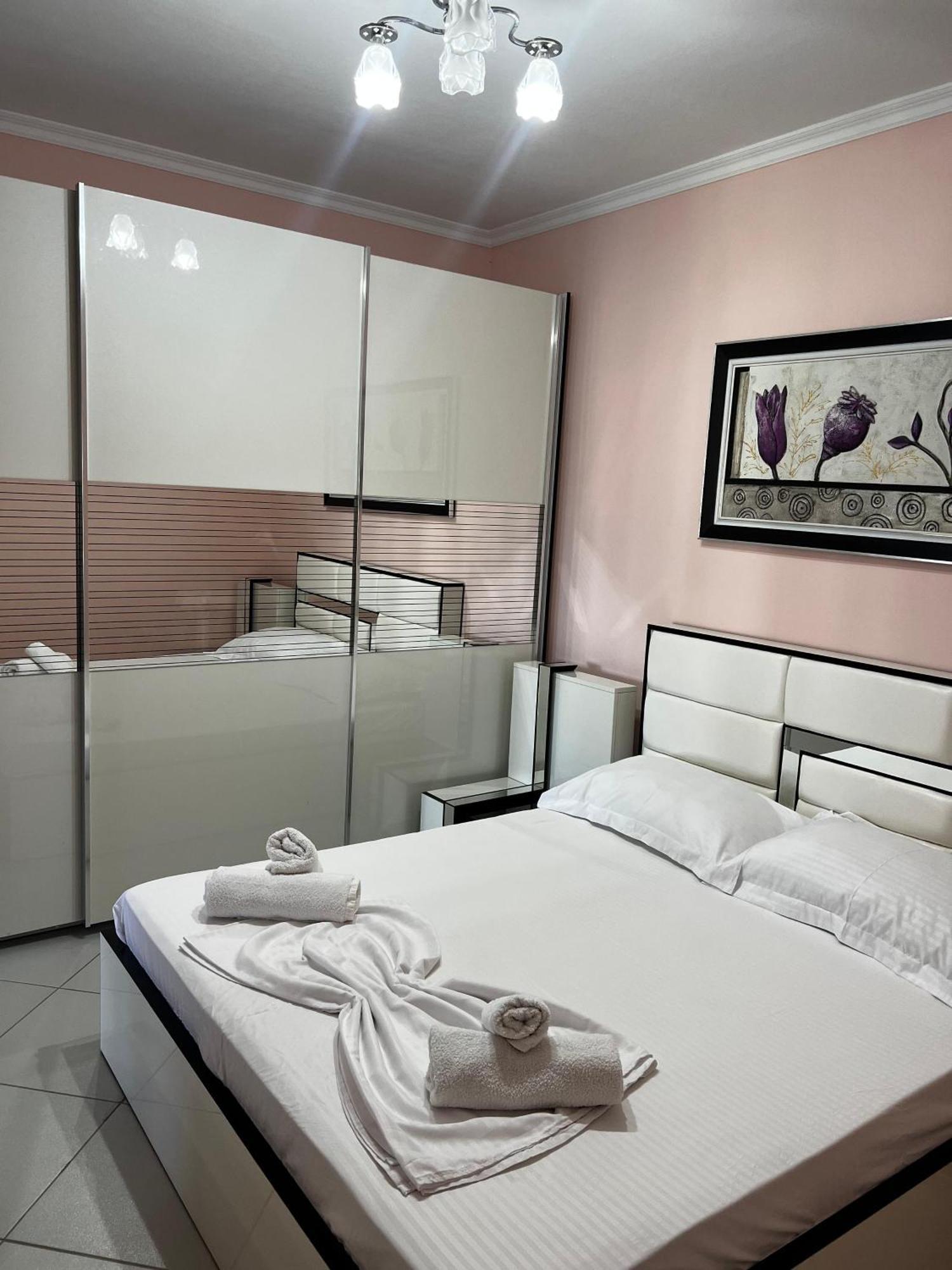 Amy'S Luxury Appartment Shkoder Exterior photo