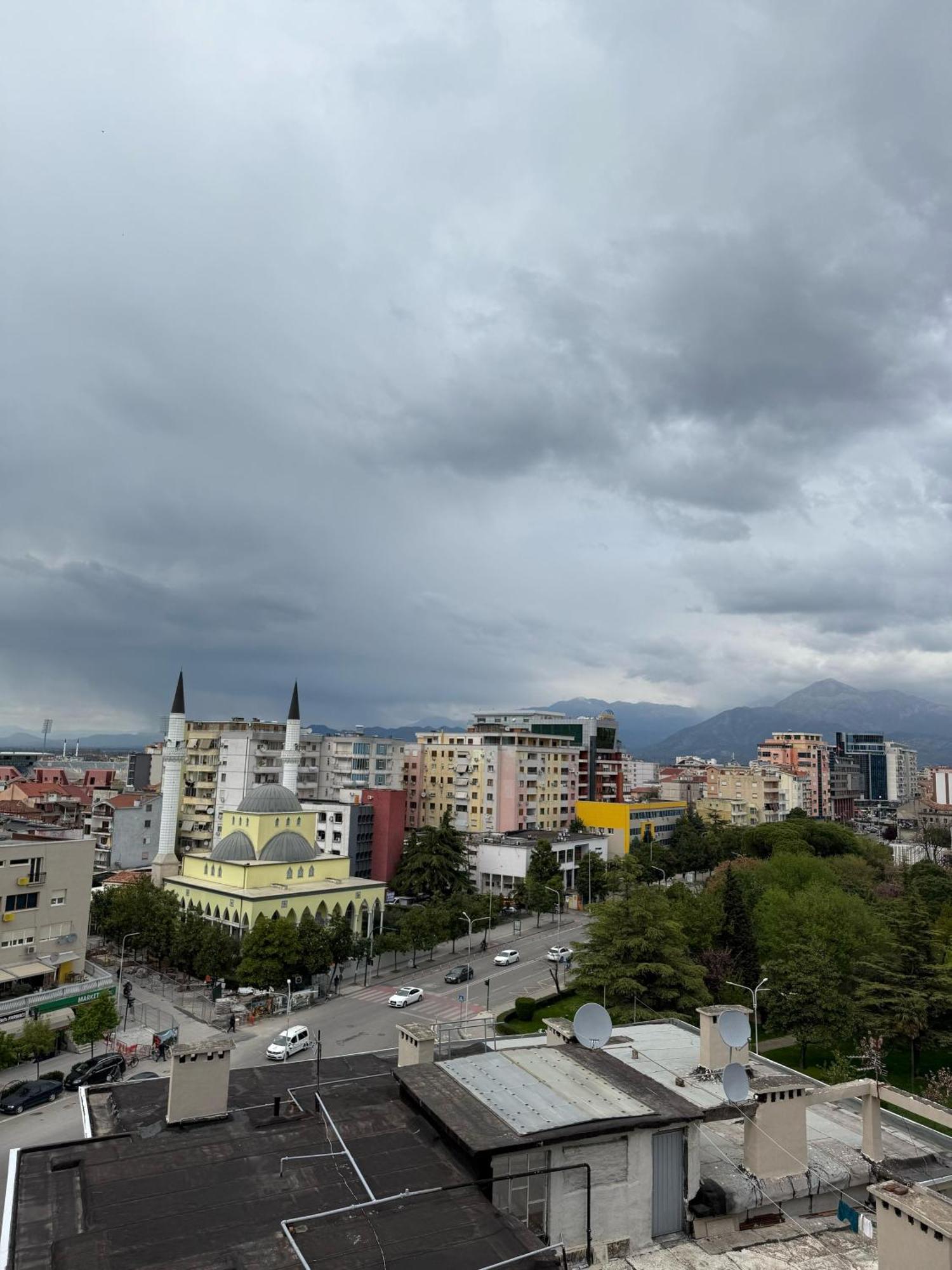 Amy'S Luxury Appartment Shkoder Exterior photo